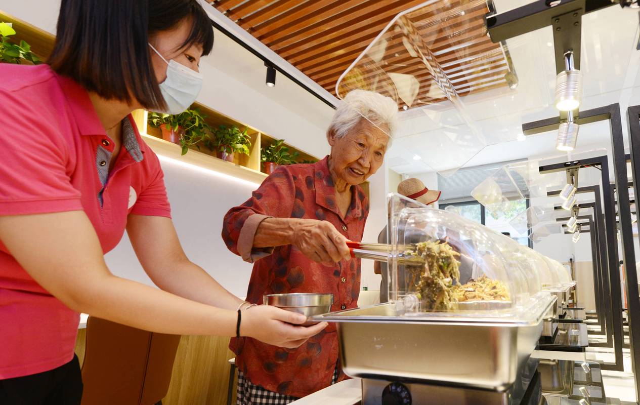 社区养老食堂的服务边界怎么定：补贴、供餐与协同机制配图